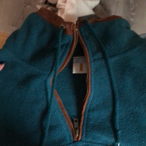 Vintage green pullover. Merit Awards brand.great condition, rarely worn.Pockets. - Picture 4 of 7